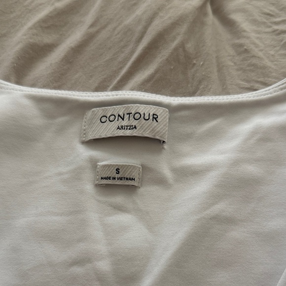 Aritzia Contour White V-Neck Long Sleeve Bodysuit - Picture 2 of 2